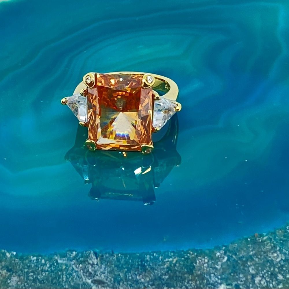 Large Emerald-cut Quartz Gold Filled Ring, 2 White Zircon Trillion Baguettes, 7